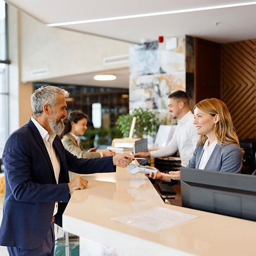 Recepcionista em meios de Hospedagem