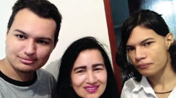 Imagem de thumbnail do vídeo As adversidades da maternidade: Uma mãe na luta pela educação dos filhos